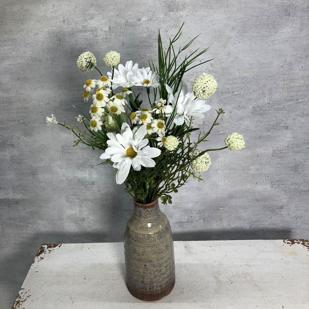Margeritenstrauss mit Vase (Textil/Kunstblumen)