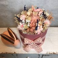 Blumenbox pastell in "salmone" mit kleinem Keramikhase