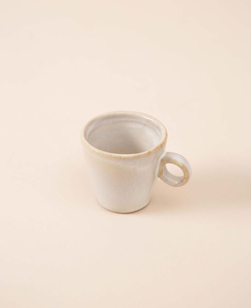 Image de Tasse à espresso émaillée à la main couleur crème "Aria"