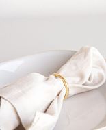 Image sur Rond de serviette minimaliste et étroit en métal 